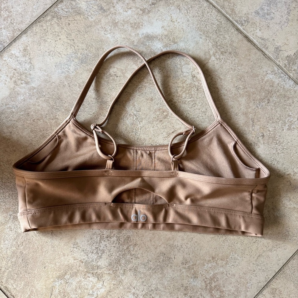 ALO Yoga Tan Sports Bra